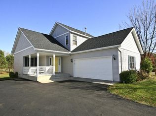 1177 Oakwood Ct NW, Hutchinson, MN 55350