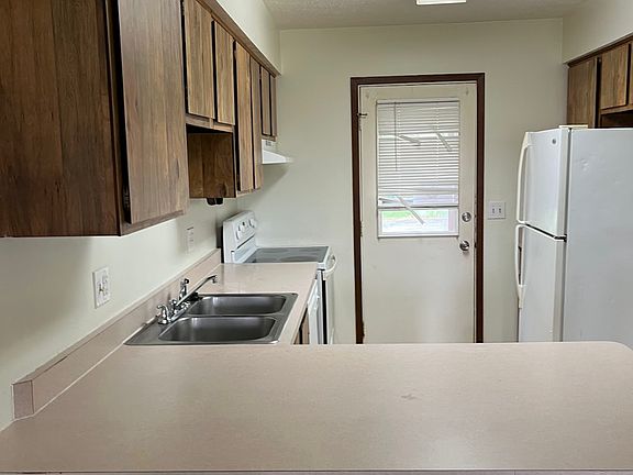 5th image of 5041 Belle Isle Dr #5041