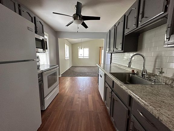5th image of 951 E Rowland Ave