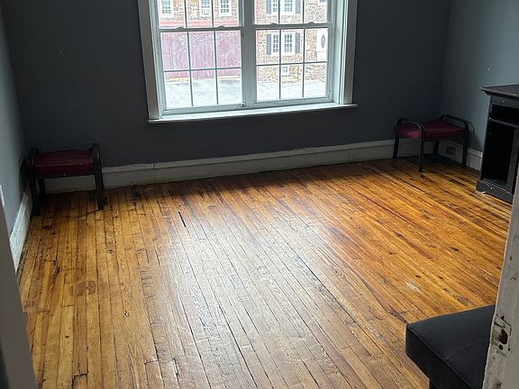 3rd image of 715 S Hanover St APT 1