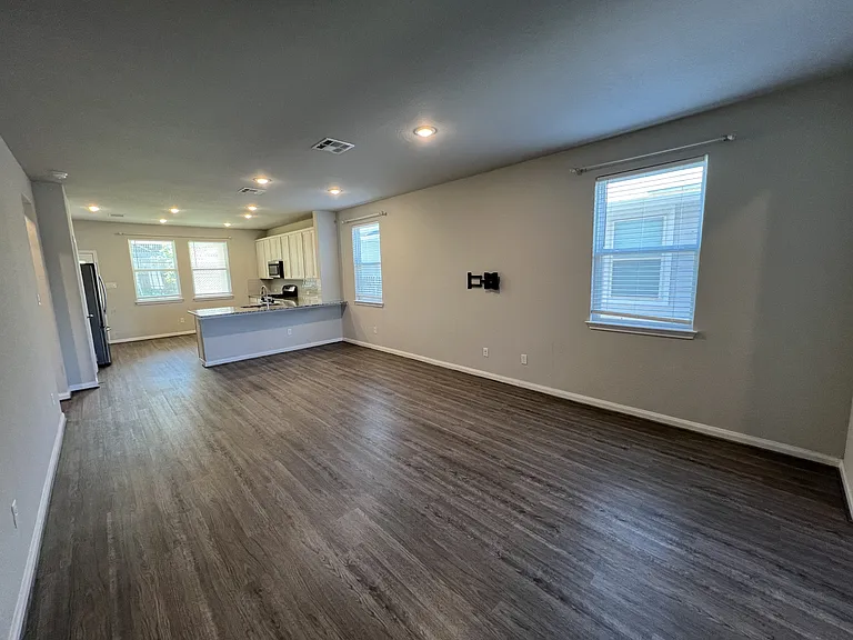 9114 McCoy Pass — Photo 14