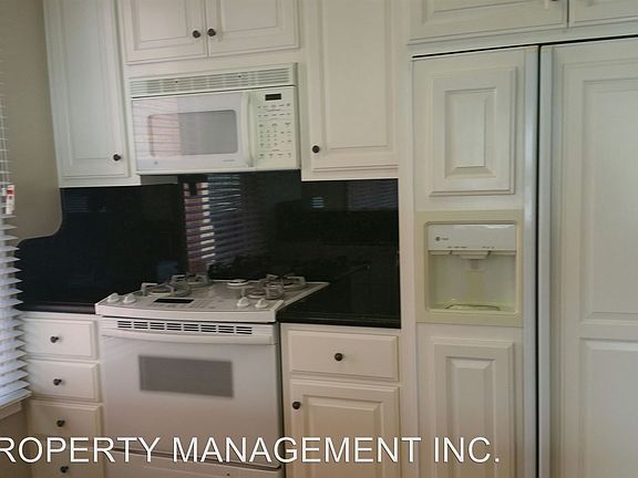 3rd image of 37A E Main St