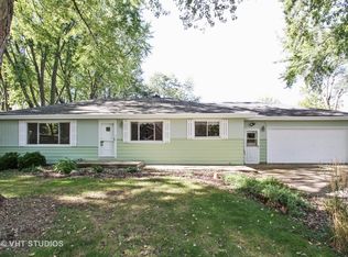 2815 Vine Ln, Crystal Lake, IL 60012