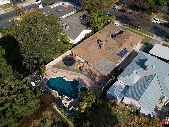 4th image of 5513 Babcock Ave