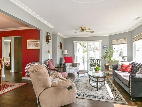 5th image of 21937 48th Ave #1008