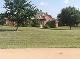 2211 Cypress Ct, Midlothian, TX 76065