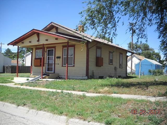 2nd image of 429 E 11th St