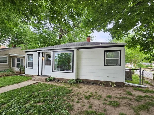 1823 S 24th St, Saint Joseph, MO 64507