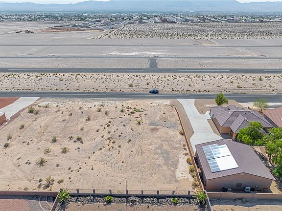 2nd image of 5184 Taxi Way