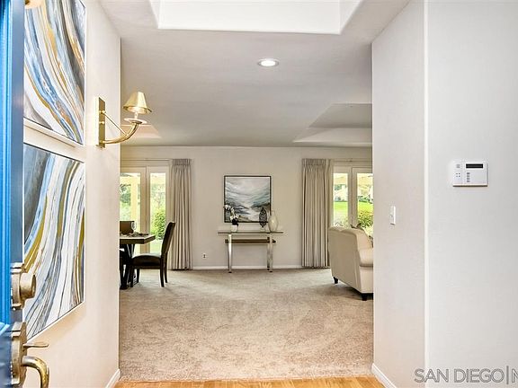 3rd image of 12139 Bernardo Oaks Ct
