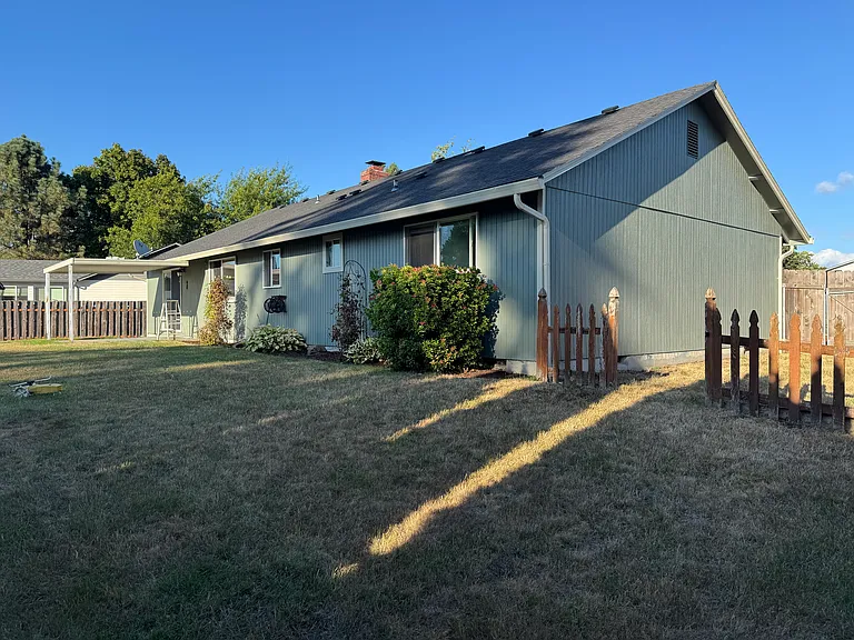 10308 NW 20th Ave — Photo 5