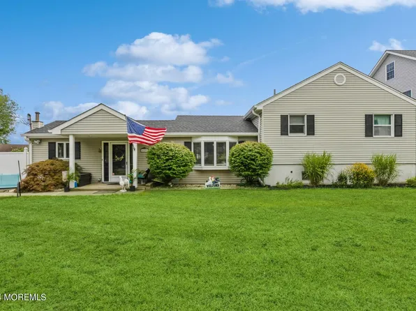 625 Cedarstream Place, Brick, NJ 08724