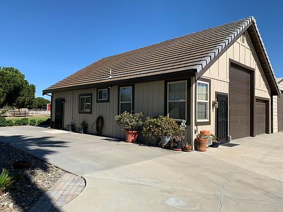 2nd image of 34760 S Stearman Ct