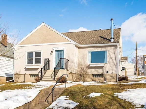 427 11th Ave, Two Harbors, MN 55616