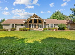 1474 Broadview Cir, Sevierville, TN 37876