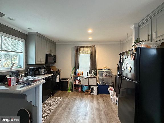 4th image of 15 Mockingbird Ln