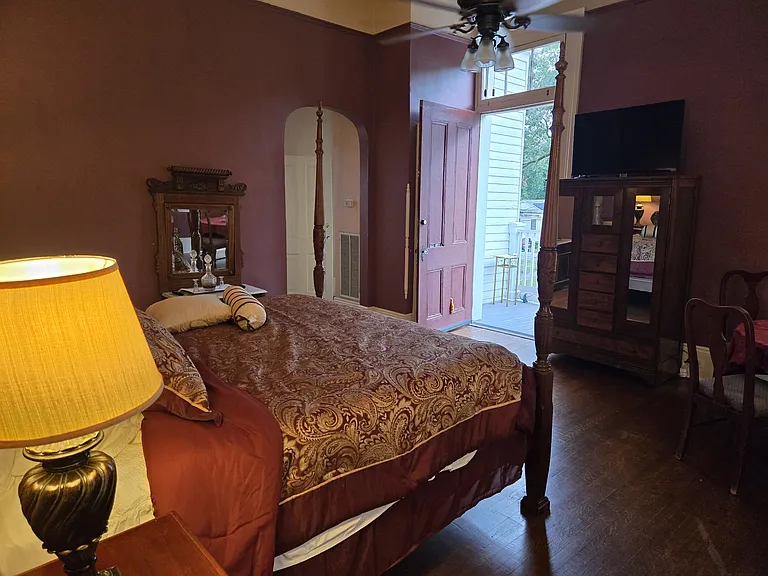 2302 Esplanade Ave #A — Photo 4