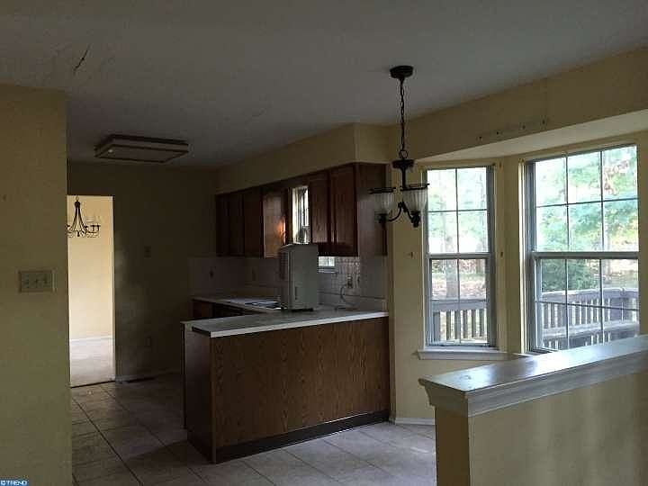 2nd image of 11 Brearly Dr