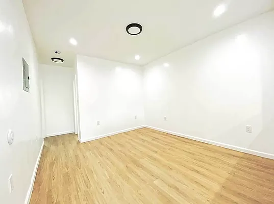 Rented by Corcoran | media 9