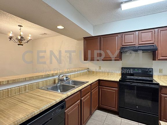 4th image of 5029 Buttonwood Ln