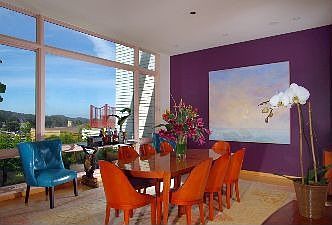 :: 2841 Divisadero Street