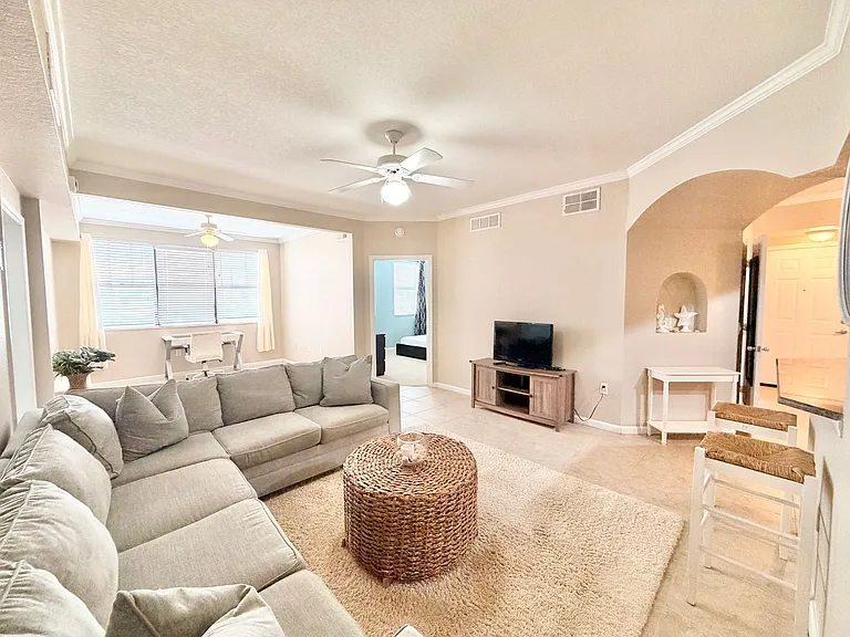 12960 Positano Cir #303 — Photo 10