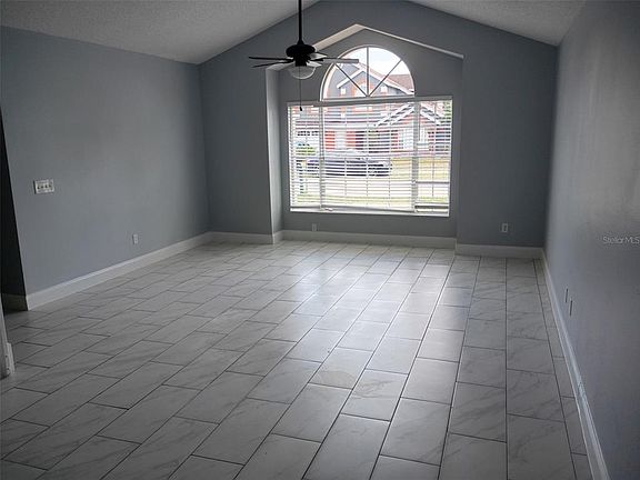2nd image of 5585 Red Bone Ln