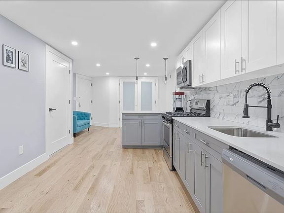2nd image of 14 Roosevelt Pl #2G
