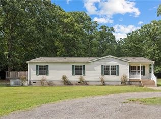 6925 Deer Stand Dr, Gloucester, VA 23061