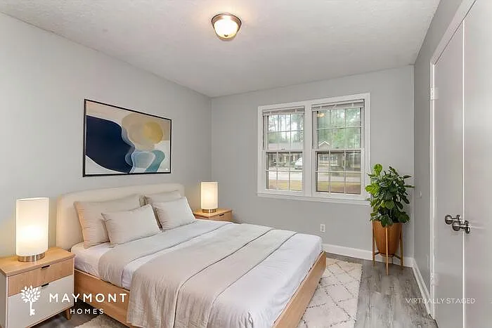 1808 Laredo Dr — Photo 11