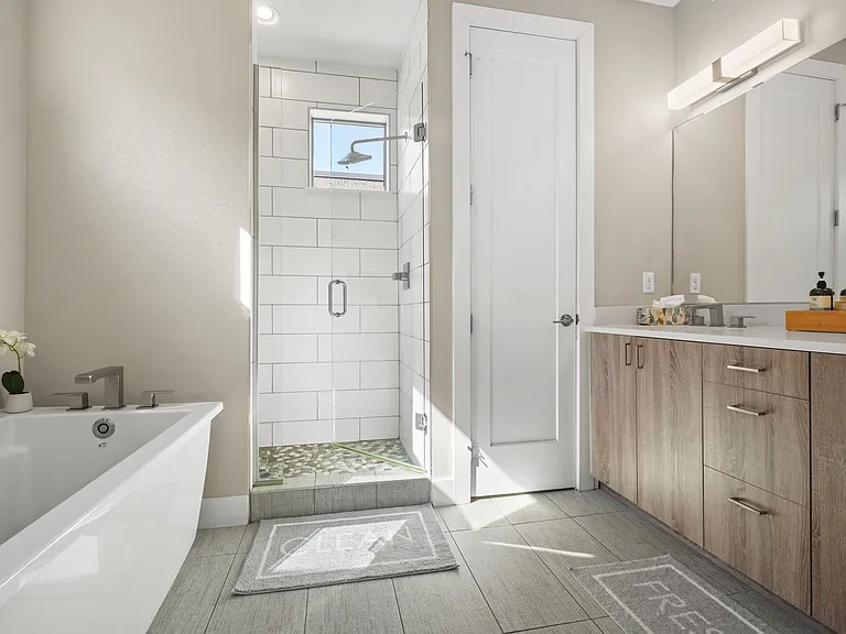 1325 Elati St #5 — Photo 21
