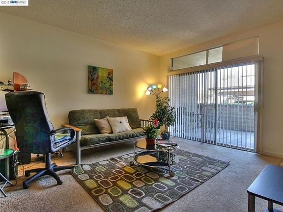 3rd image of 3845 Yorkshire St #7