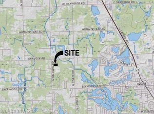 882 N Baldwin Rd, Oxford, MI 48371