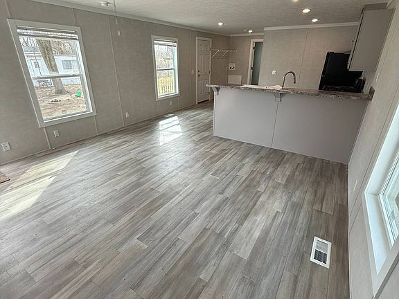 2nd image of 1721 B St