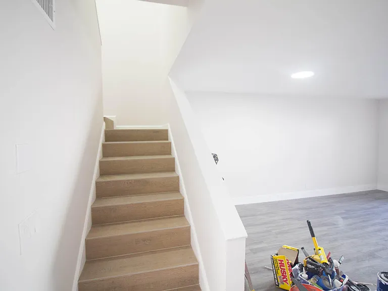 223 SE 11th Ave #223 — Photo 9