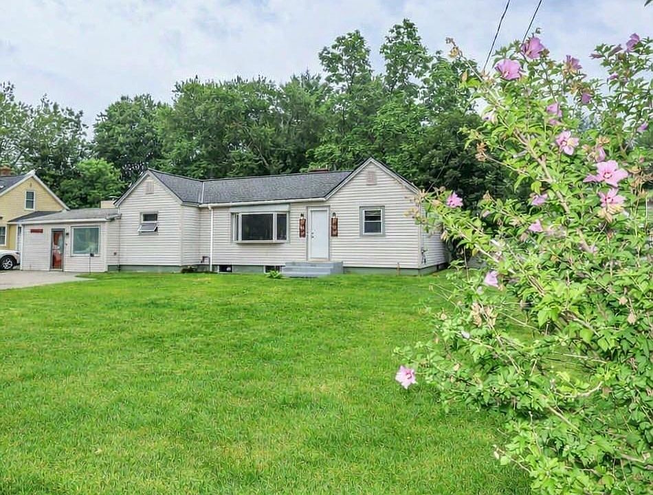 1st image of 124 Huse Road