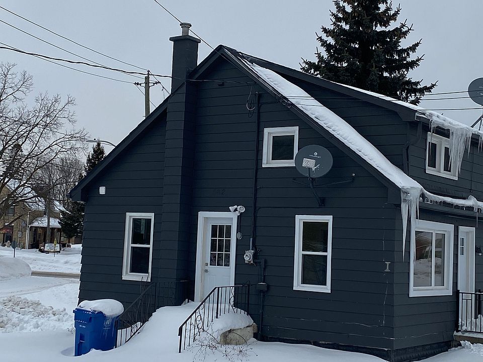 1st image of 582 Garafraxa St S