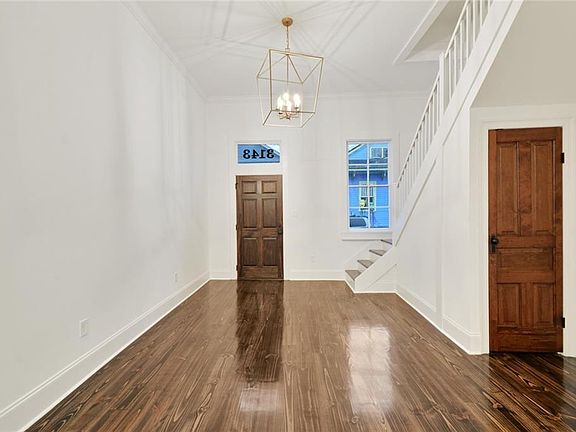 2nd image of 3143 Laurel St