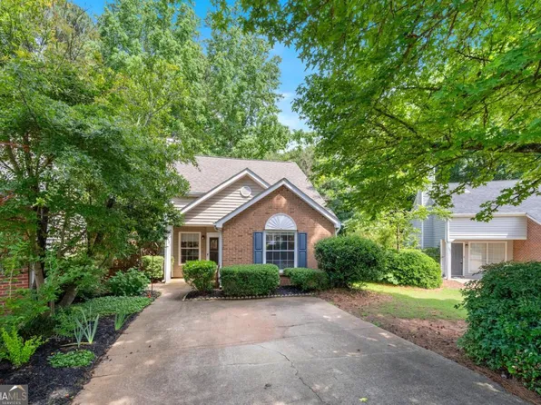 1901 Brittania Cir, Woodstock, GA 30188