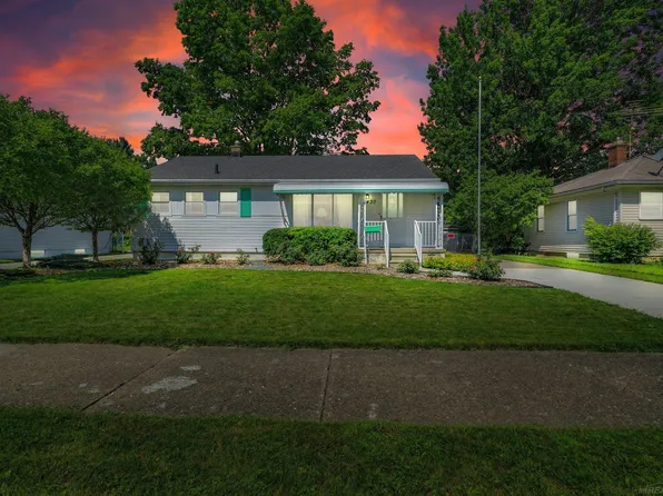 1430 Warrington St, Mount Clemens, MI 48043