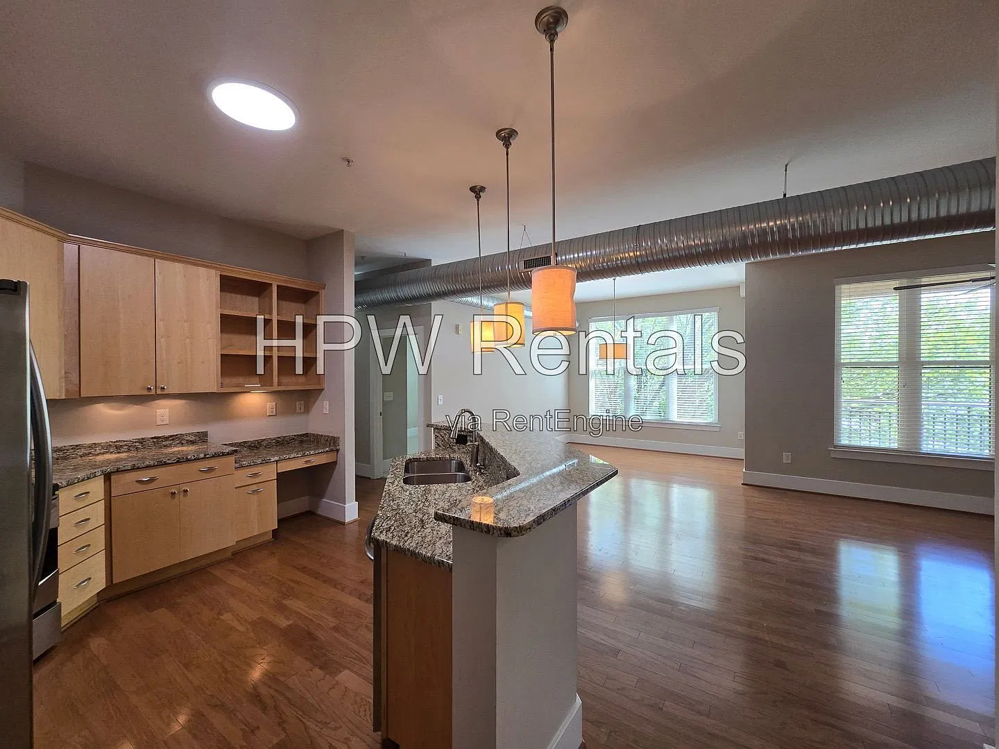 2 bed, 2.0 bath, 1295 sqft, $1,800 — Photo 4