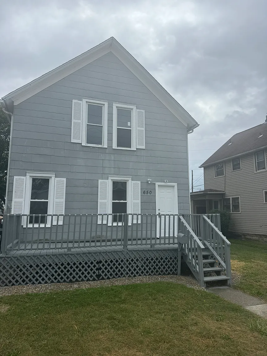 650 Wooster Rd W photo 1