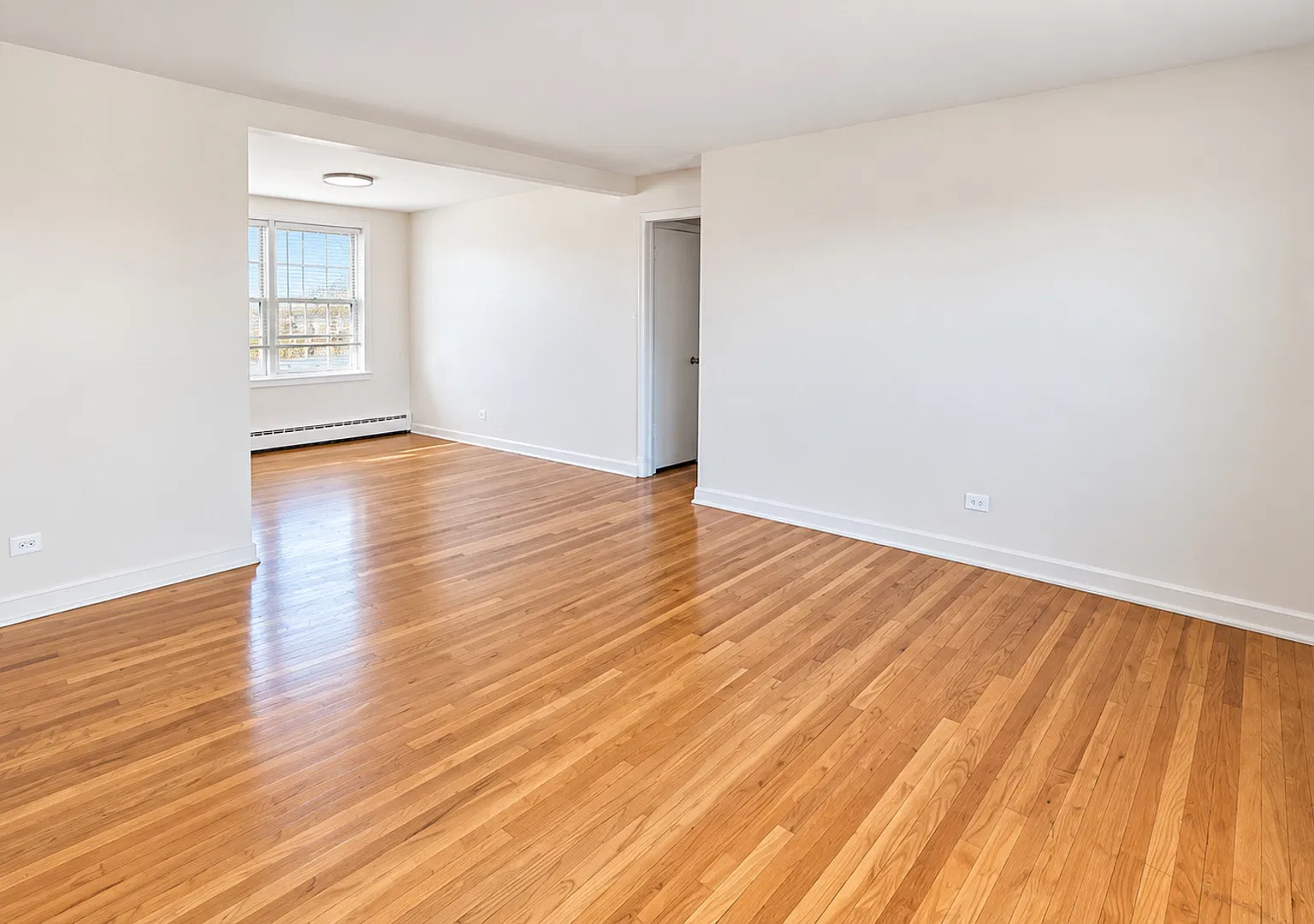 2 bed, 1.0 bath, $2,195 — Photo 2