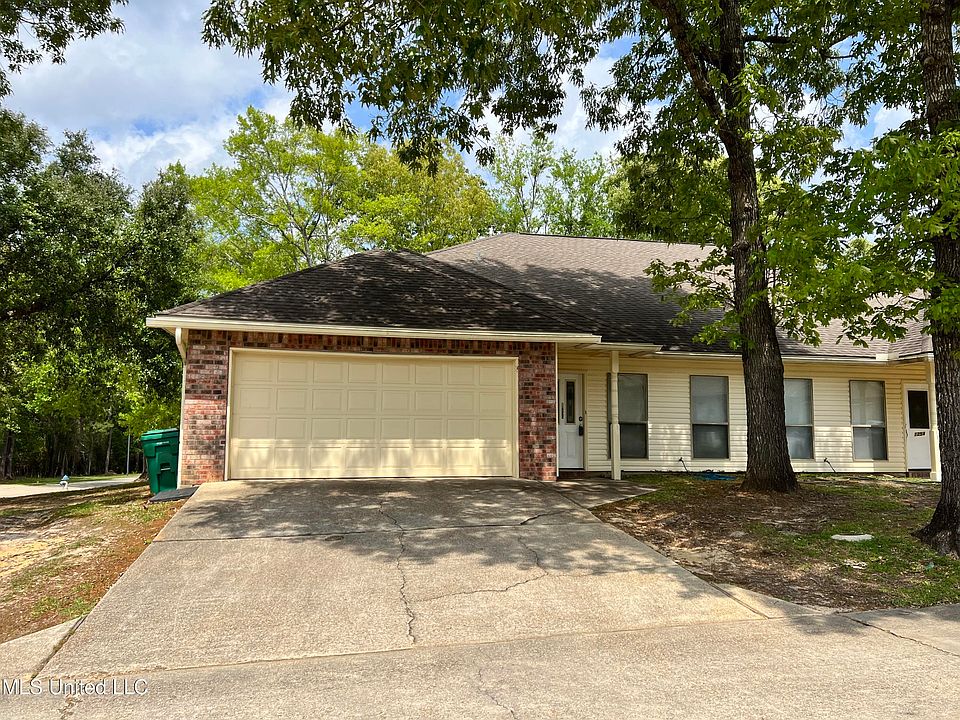 1256 Kapalama Ct, Diamondhead, MS 39525 Zillow