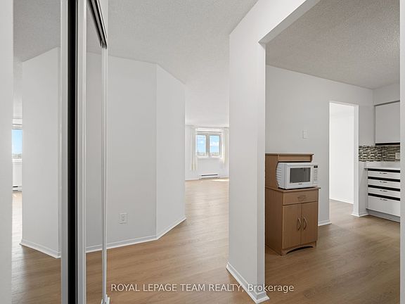 3rd image of 1025 Grenon Ave #719
