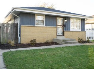 5657 N 96th St, Milwaukee, WI 53225