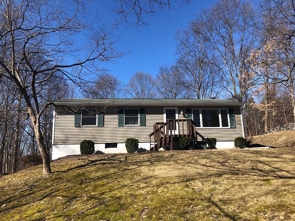 1st image of 71 S Quaker Ln