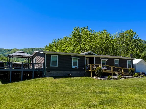 66 School House Drive, Robbinsville, NC 28771