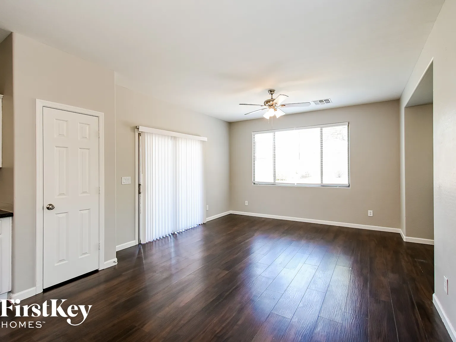 4 bed, 2.5 bath, 1965 sqft, $2,685 — Photo 3