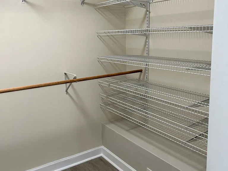 3918 Camellia Dr — Photo 13